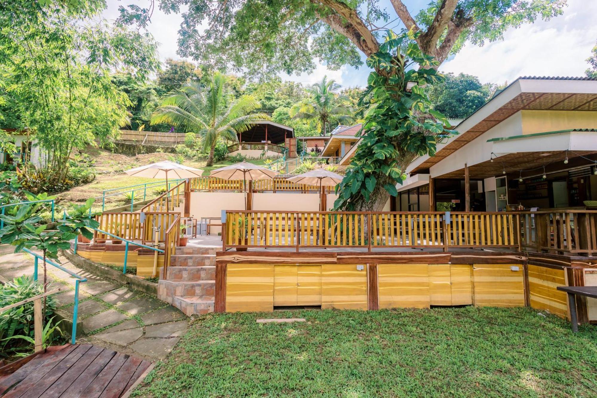 Busai Dream Falls Resort Loboc Exteriör bild